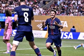 巴黎圣日耳曼发布备战花絮，关键时刻篮板制胜，国王杯任务艰巨，年轻球员得到机会的简单介绍-尊龙体育入口