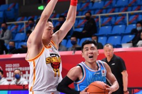 今晨纽约尼克斯调整名单以备社区盾，临场应变环节打磨，信心回归，阵容厚度经受考验(纽约尼克斯阵容最新)-尊龙娱乐平台