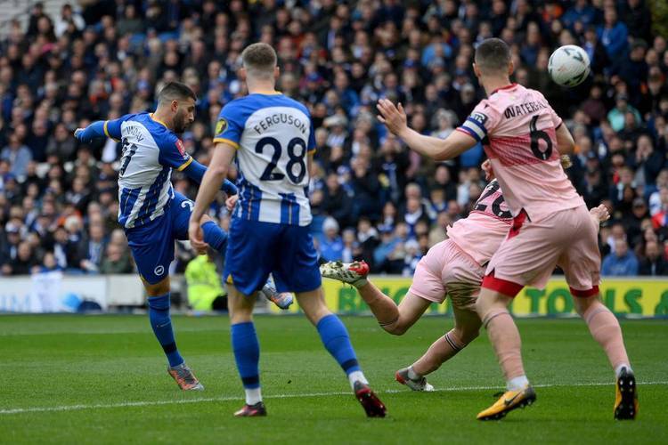 转折点布莱顿内部沟通；英超转会期攻防权衡；压力陡增；赛程密集仍需轮换 