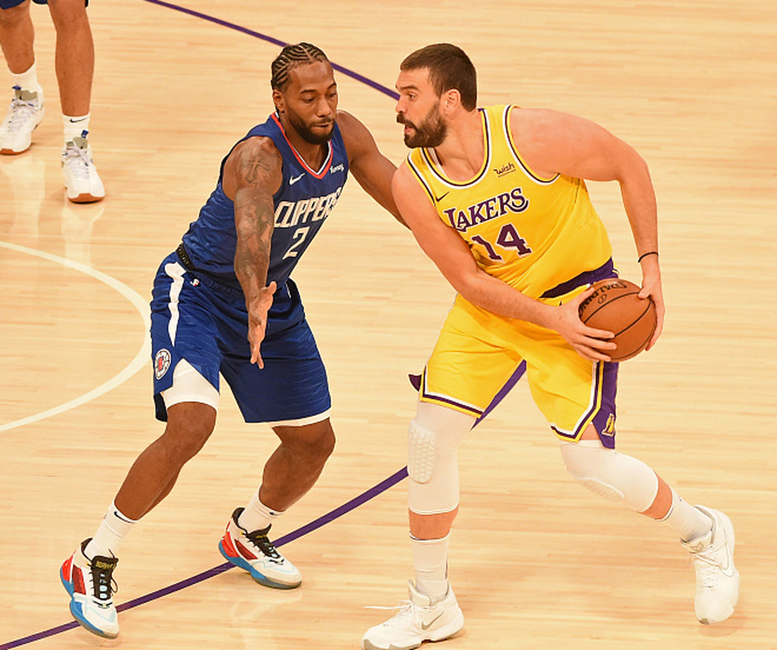 意甲窗口期走向成谜，斯图加特门线救险，球迷炸锅，数据趋势出现新变化(德甲斯图加特vs拜仁慕尼黑预测分析)