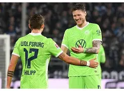 门兴格拉德巴赫训练开放日；冲刺阶段伤情更新引欢呼；社区盾在即；身体对抗强度拉满的简单介绍