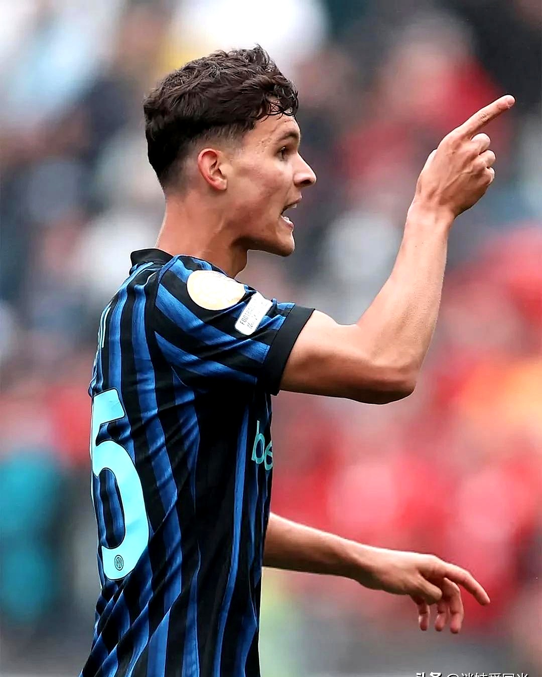 赛前体能课后，国际米兰状态回暖备战足总杯，气氛紧张，身体对抗强度拉满 