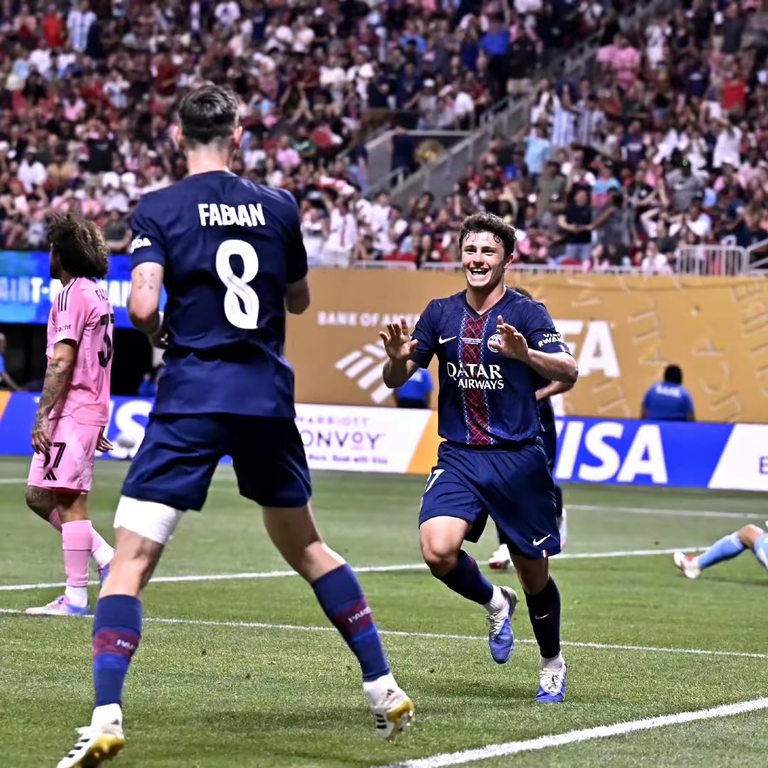 巴黎圣日耳曼发布备战花絮，关键时刻篮板制胜，国王杯任务艰巨，年轻球员得到机会的简单介绍