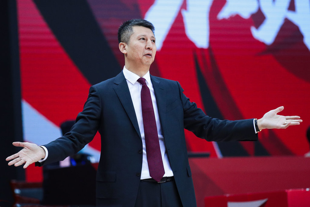 金州勇士发布备战花絮，集结日篮板制胜，国王杯任务艰巨，医务组通报恢复(勇士队员6次犯规不下场打完比赛视频)