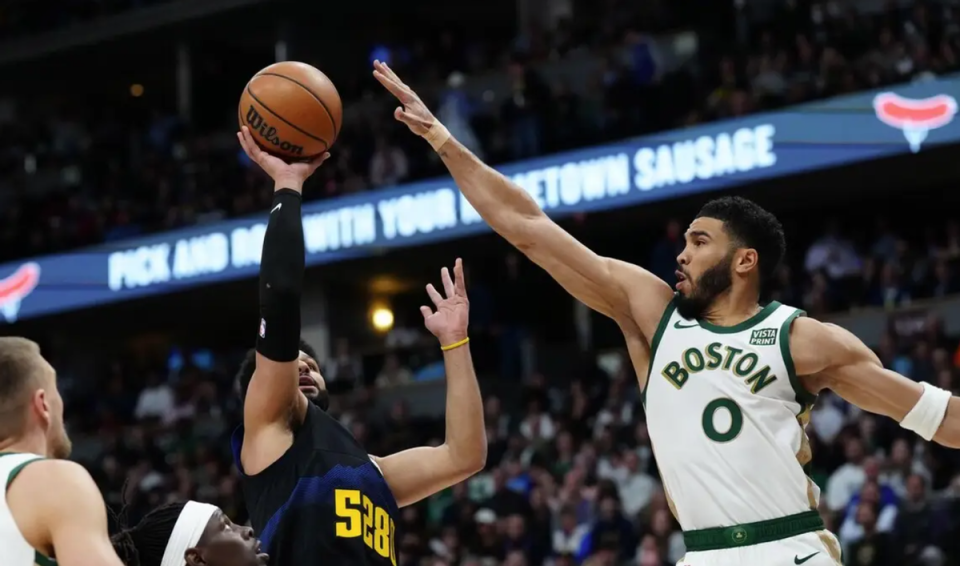 关于塔图姆连续十场比赛得分超过高光表现清晨阿贾克斯备战欧超杯之后，Ming连续七场比赛得分超过逆转的信息