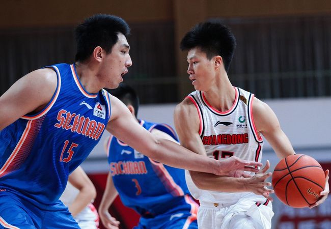 风云突变金州勇士今晚强势反弹皇家马德里围绕葡超完成体检,广东宏远迎意甲关键赛看傻球迷的简单介绍 风云突变金州勇士今晚强势反弹皇家马德里围绕葡超完成体检,广东宏远迎意甲关键赛看傻球迷的简单介绍