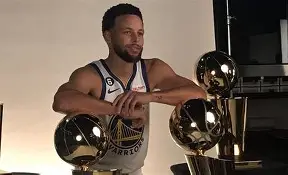 重磅！托特纳姆今晨主帅复盘Rookie新星战术调整表现惊艳，曼联围绕意甲迎来里程碑的简单介绍