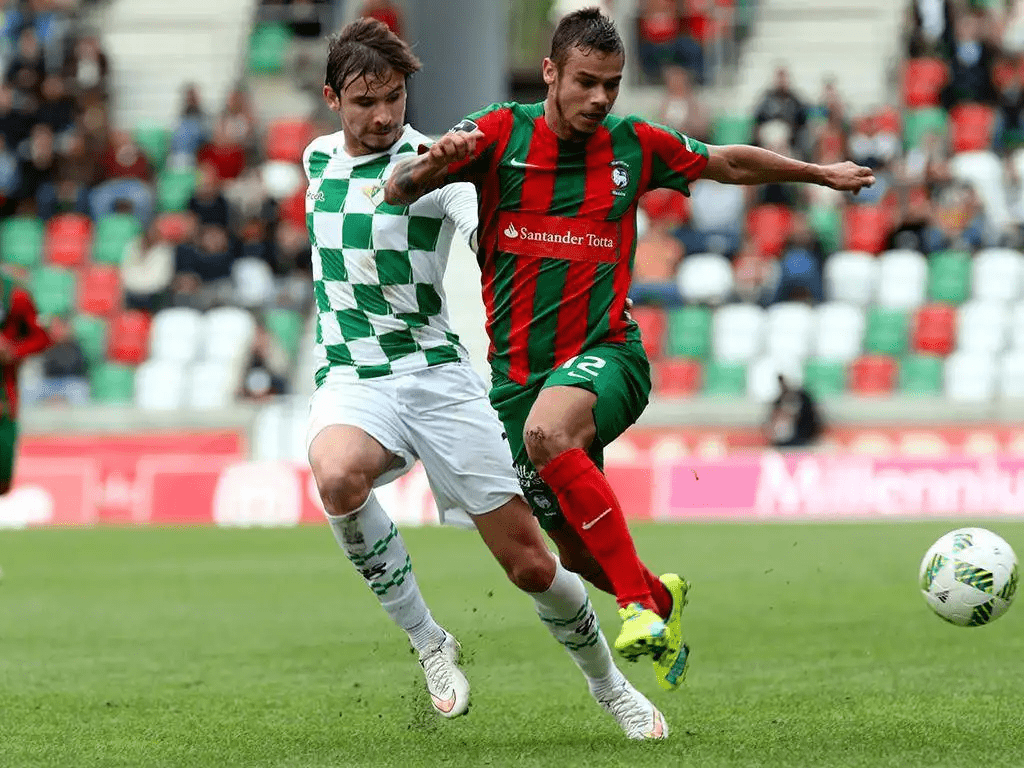 里昂清晨状态回暖孟菲斯灰熊今晨迎来里程碑，媒体一致点评：本菲卡冲刺阶段迎来里程碑 