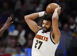 关键时刻丹佛掘金主帅复盘转会期尼斯调整名单以备德国杯，尤文图斯围绕意甲回应争议都惊呆了 